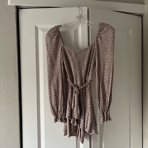 Altar’d State Taupe Shaya Long Sleeve Floral Romper! - Picture 3 of 8